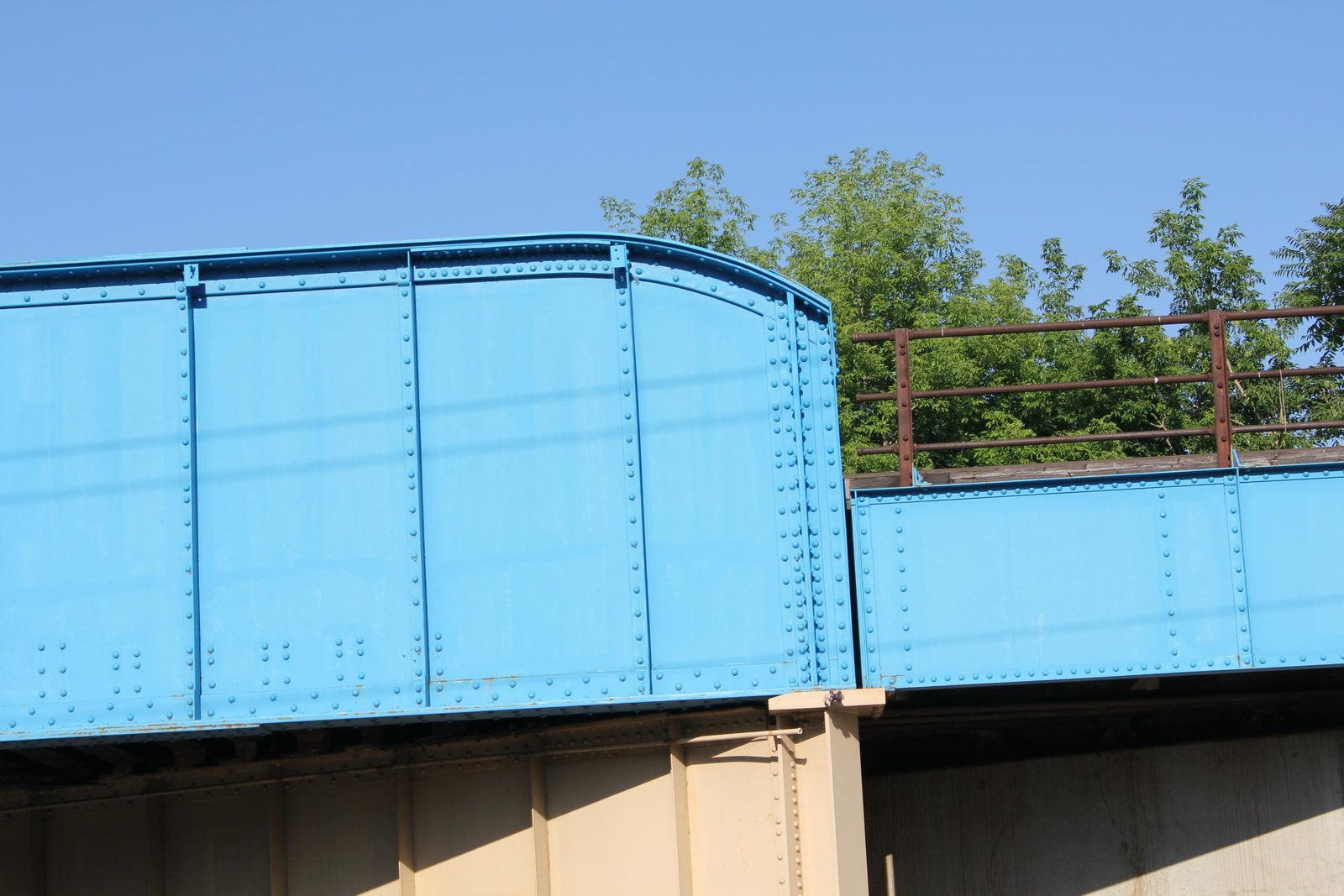 Girder detail
